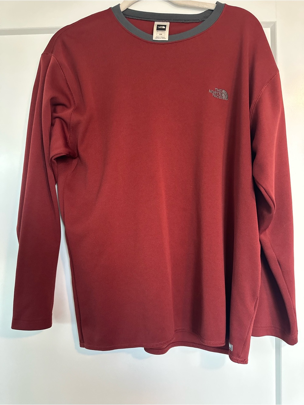 The North Face Men’s Long-Sleeve Crew in Rust